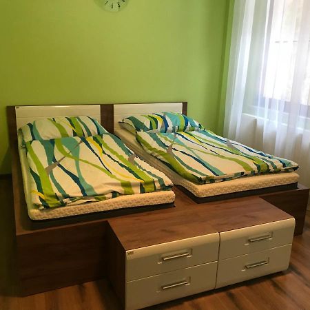 Апартаменти Krusne Hory - Klinovec 2 Km- Jachymov 2-4 Osoby Екстер'єр фото