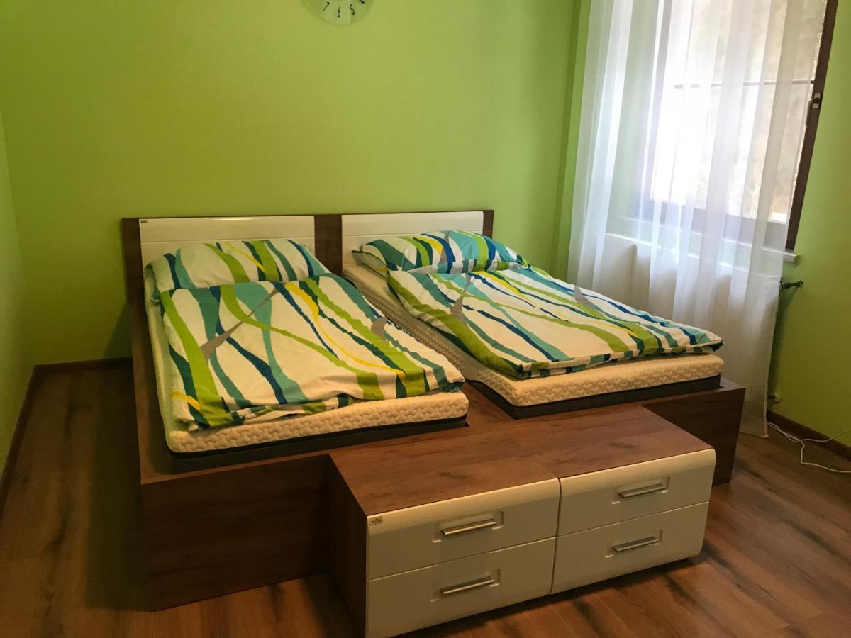 Апартаменти Krusne Hory - Klinovec 2 Km- Jachymov 2-4 Osoby Екстер'єр фото